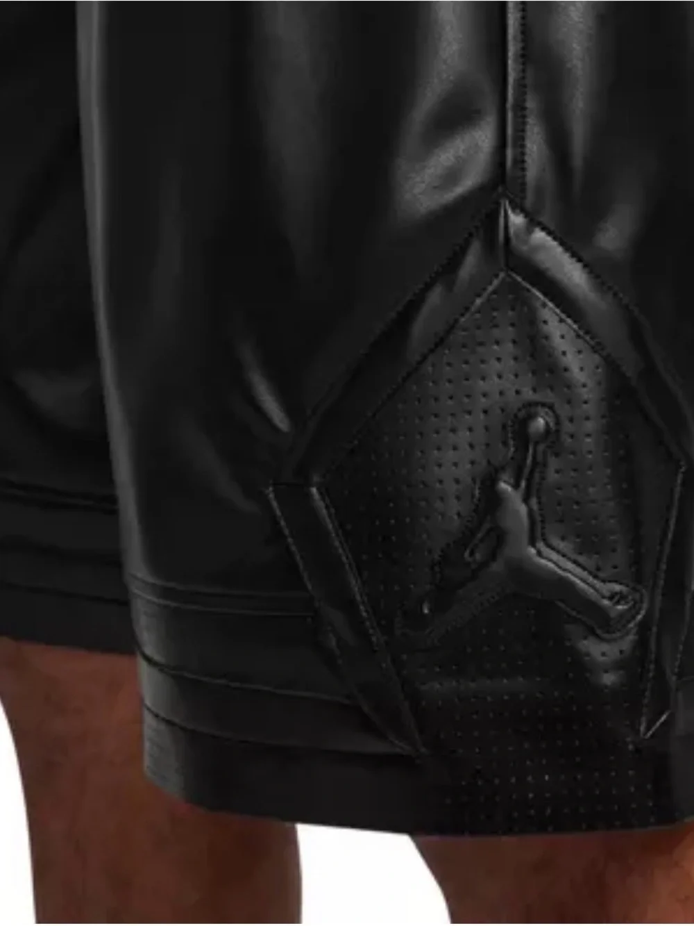 Nike Air Jordan Vegan Leather 10.5” Diamond Shorts Mens Size M Black HV0077-010